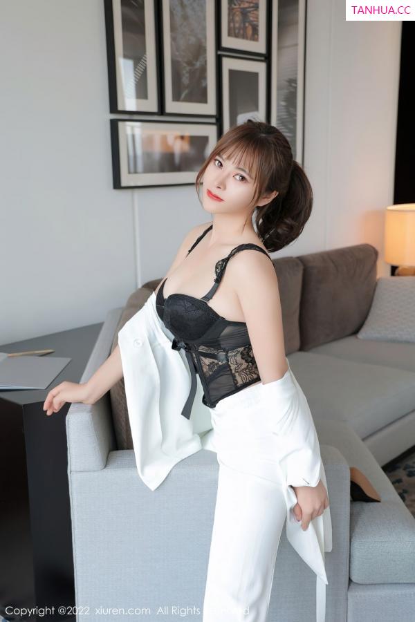 奈沐子  [XiuRen]高清写真图 2022.05.17 No.5019 奈沐子第18张图片